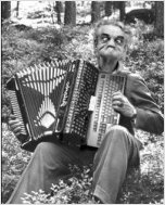 Carl-Bo med sitt instrument